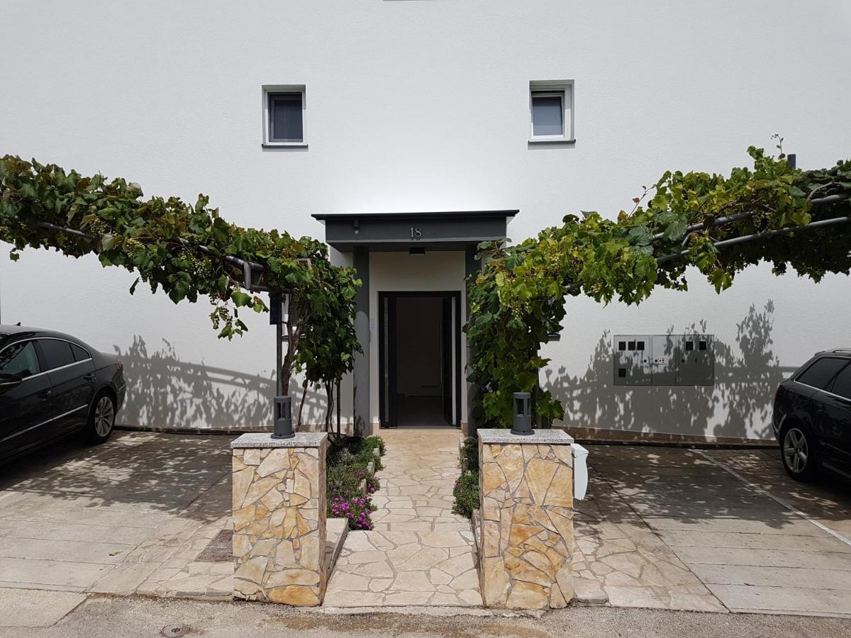 Villa Jeka, Malinska, Krk Exterior foto